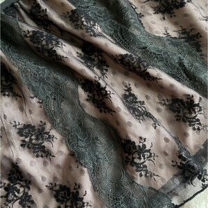 Laced layers short skirt